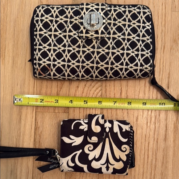 Vera Bradley Geometric Black and White Wallet Set - Picture 10 of 10